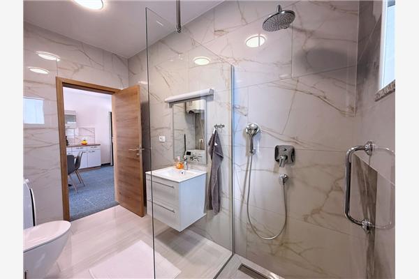 Apartment A2, for 6 persons