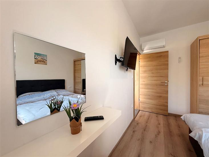 Apartment A2, for 6 persons