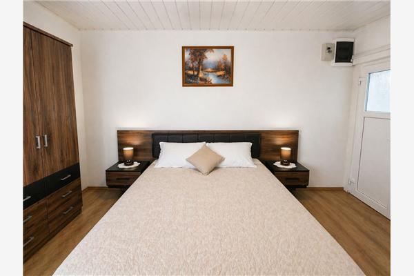 House K1, for 8 persons