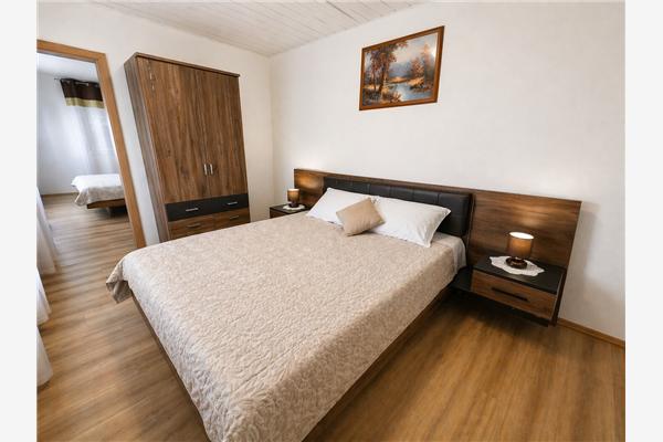 House K1, for 8 persons