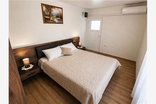 House K1, for 8 persons