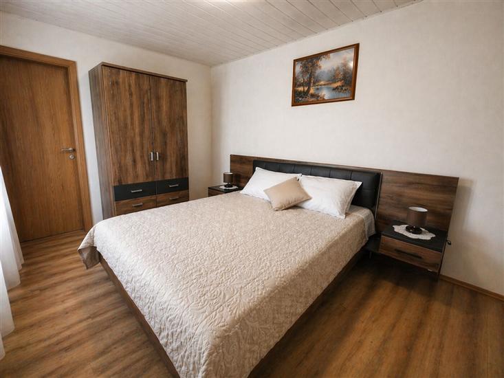 House K1, for 8 persons