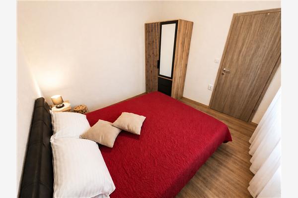 House K1, for 8 persons