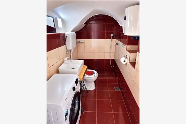 House K1, for 8 persons