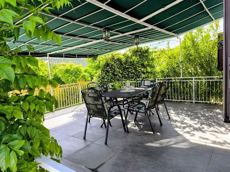 Apartment A1, for 8 persons