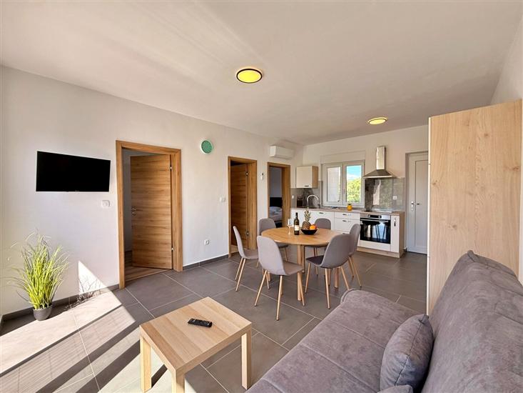 Apartment A4, for 6 persons