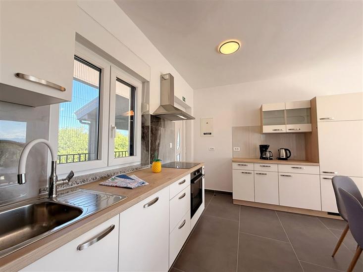 Apartment A4, for 6 persons