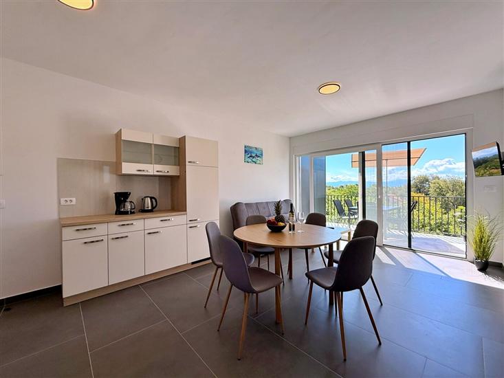 Apartment A4, for 6 persons