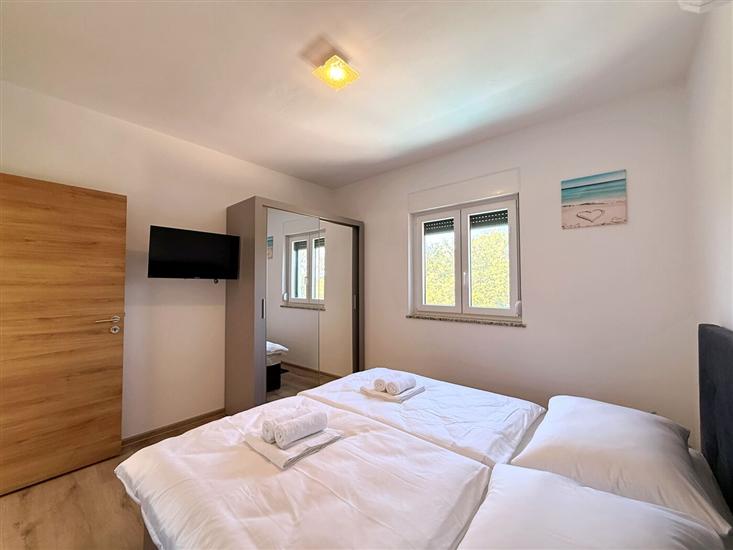 Apartment A4, for 6 persons