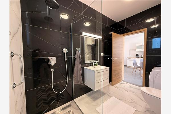 Apartment A4, for 6 persons