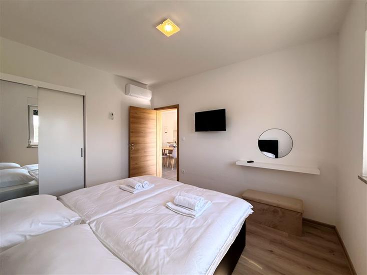 Apartment A4, for 6 persons