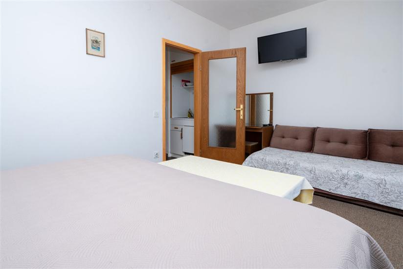 Apartment A2, for 3 persons