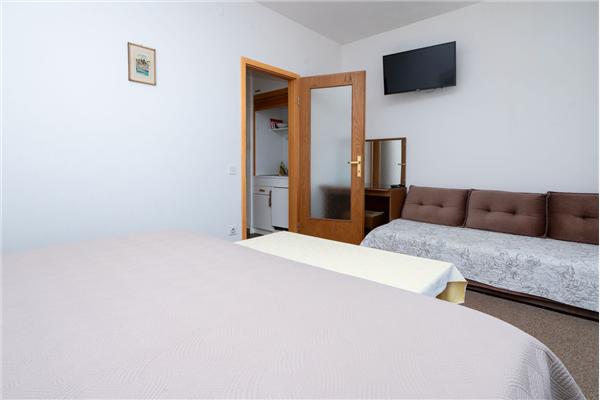 Apartment A2, for 3 persons