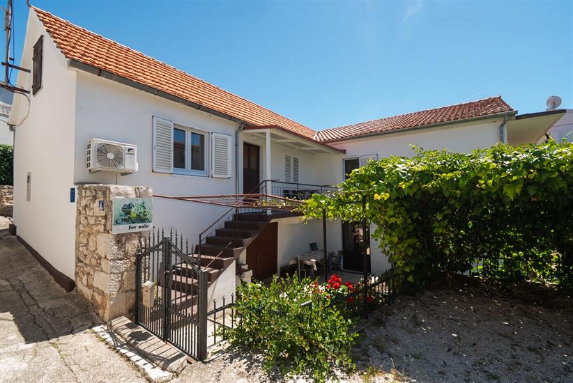 Apartment A1, for 2 persons