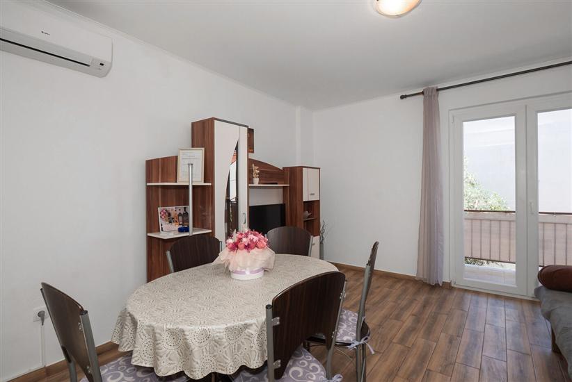 Apartment A2, for 4 persons