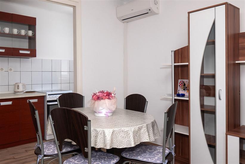 Apartment A2, for 4 persons