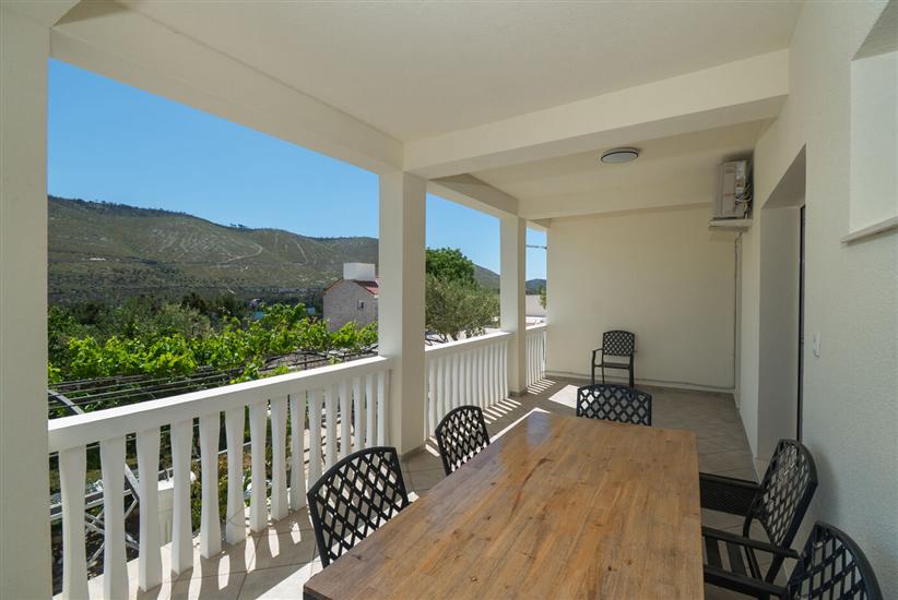Apartment A1, for 5 persons