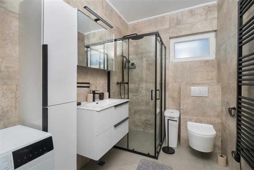 Apartment A1, for 5 persons