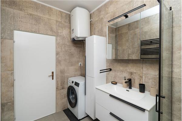 Apartment A1, for 5 persons