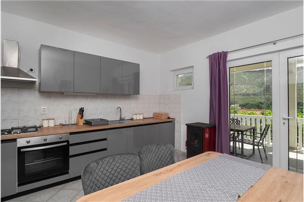 Apartment A1, for 5 persons