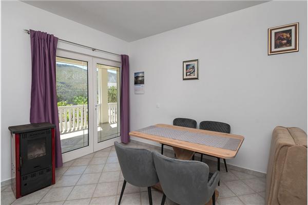Apartment A1, for 5 persons