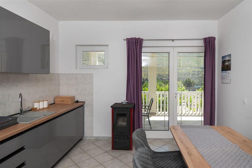 Apartment A1, for 5 persons