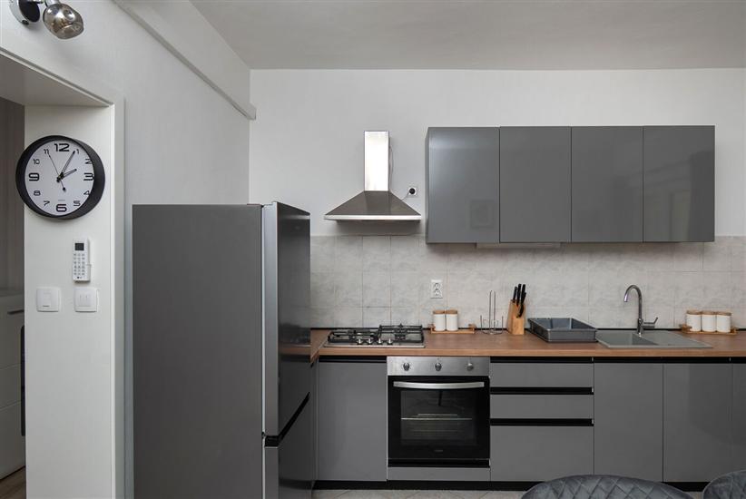 Apartment A1, for 5 persons