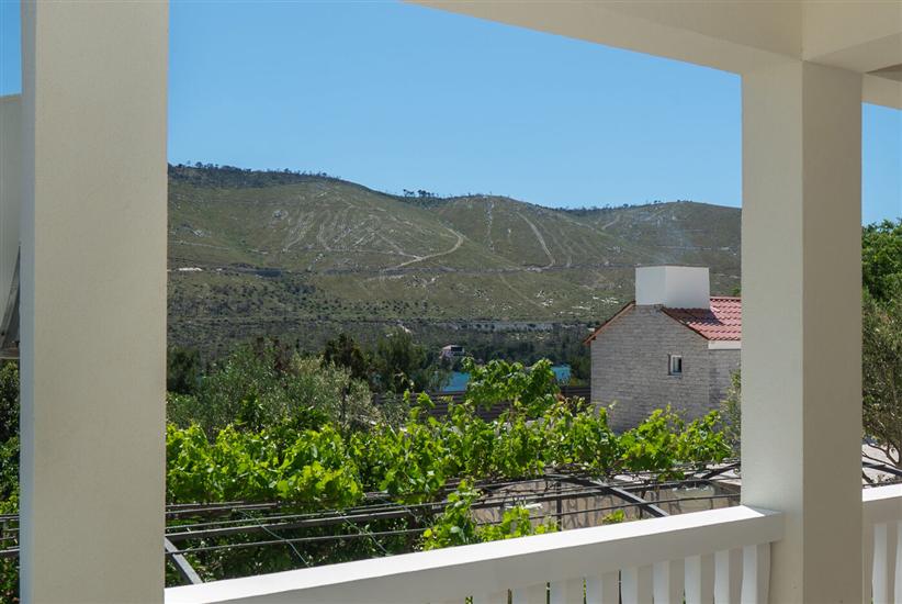 Apartment A1, for 5 persons