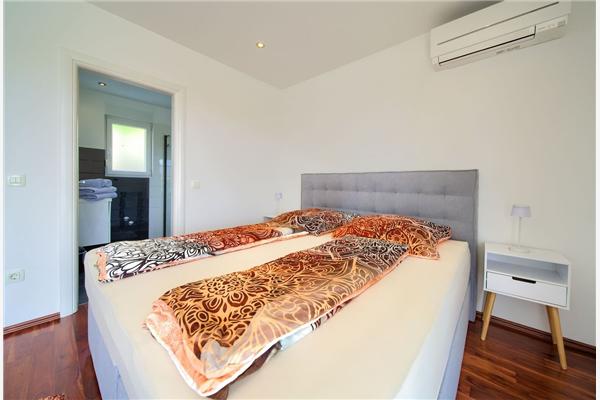 House K1, for 10 persons