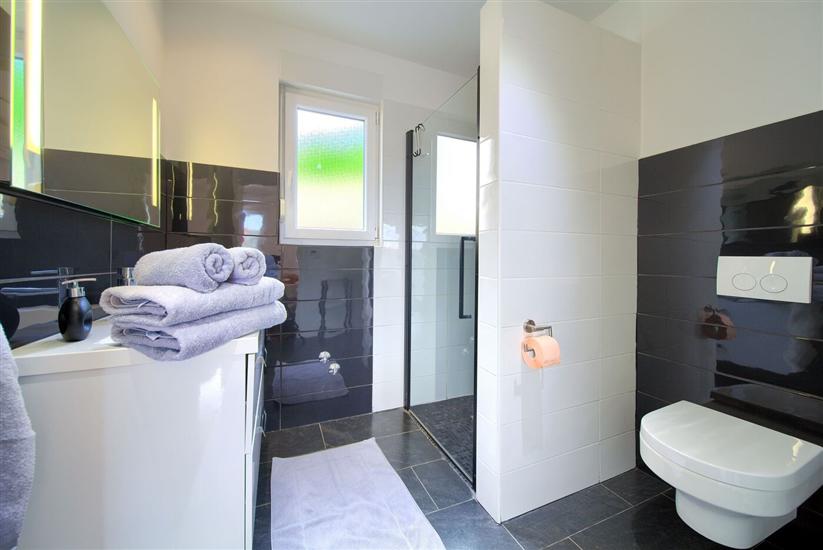 House K1, for 10 persons