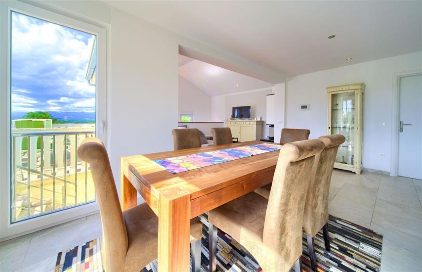 House K1, for 10 persons