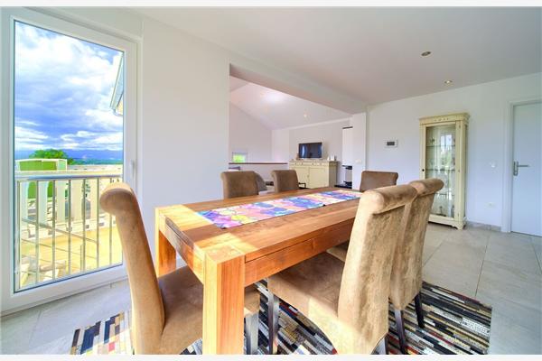 House K1, for 10 persons
