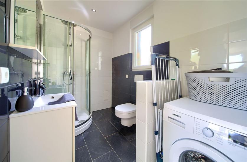 House K1, for 10 persons