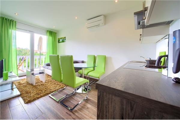 House K1, for 10 persons
