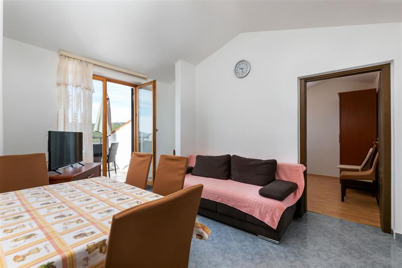 Apartment A7, for 5 persons