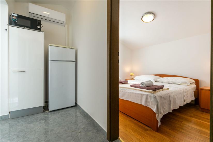 Apartment A7, for 5 persons