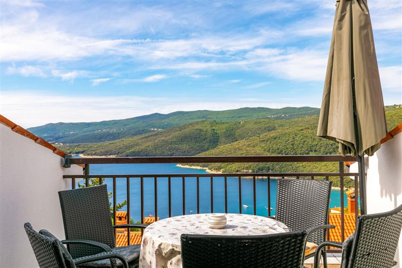 Apartment A7, for 5 persons