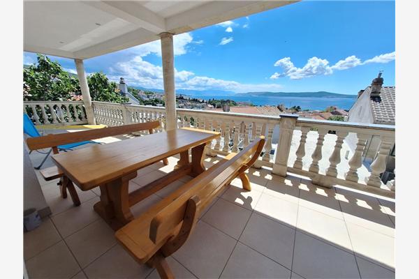 Apartment A4, for 8 persons