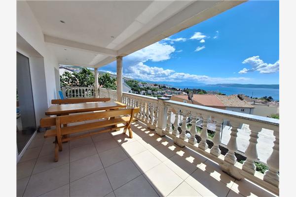 Apartment A4, for 8 persons