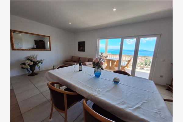 Apartment A4, for 8 persons