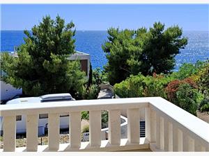 Apartment Sibenik Riviera,BookMladenkaFrom 100 €