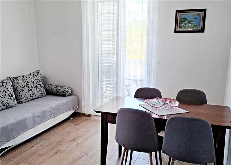 Apartment A2, for 3 persons