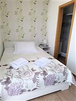 Room S1, for 2 persons