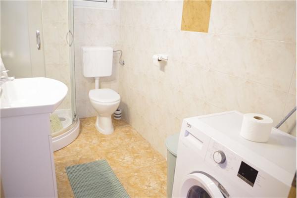 Apartment A2, for 5 persons
