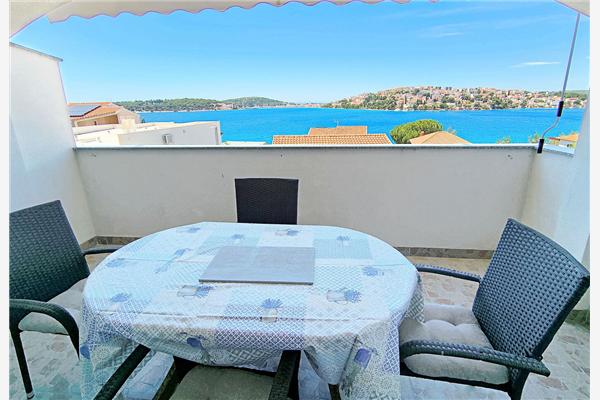 Apartment A1, for 5 persons