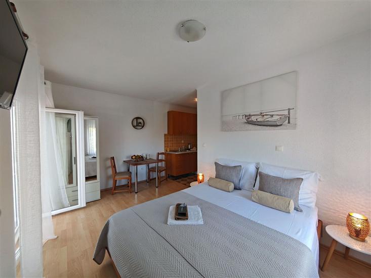 Apartment A1, for 2 persons