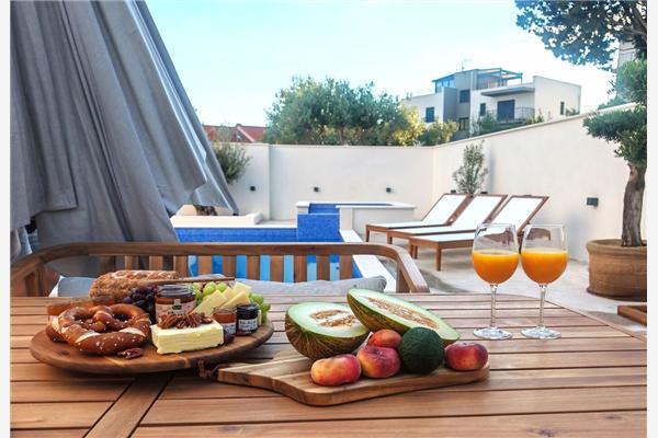 Apartment A2, for 8 persons