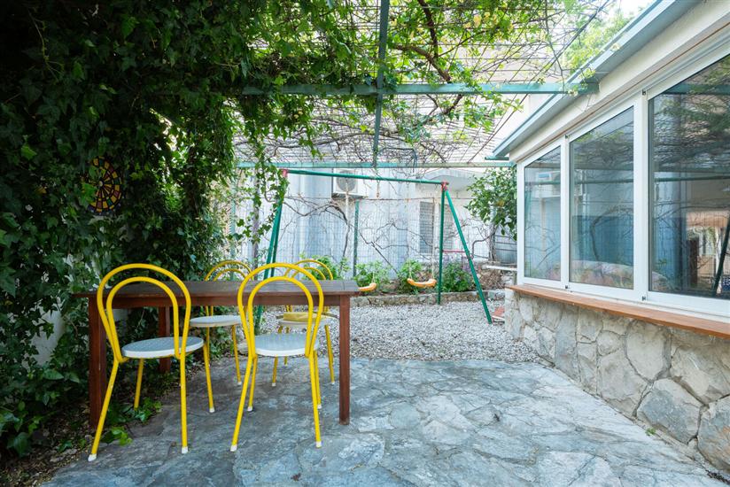 Apartments Vrtina