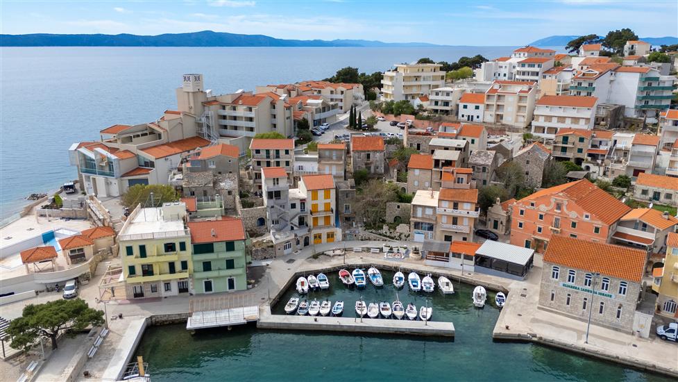 Apartments Vrtina