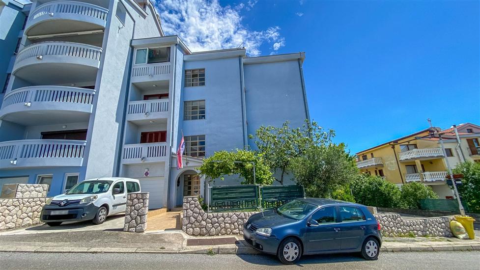 Apartment Luce